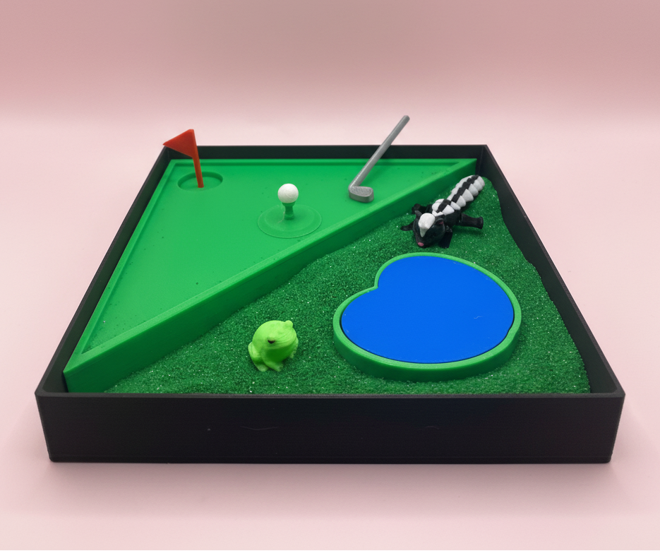 Mini Golf Zen Garden Sand Tray Kit – Desktop Putting Green Sand Garden, Stress Relief Desk Decor, 3D Printed Office Cubicle Relaxation Toy