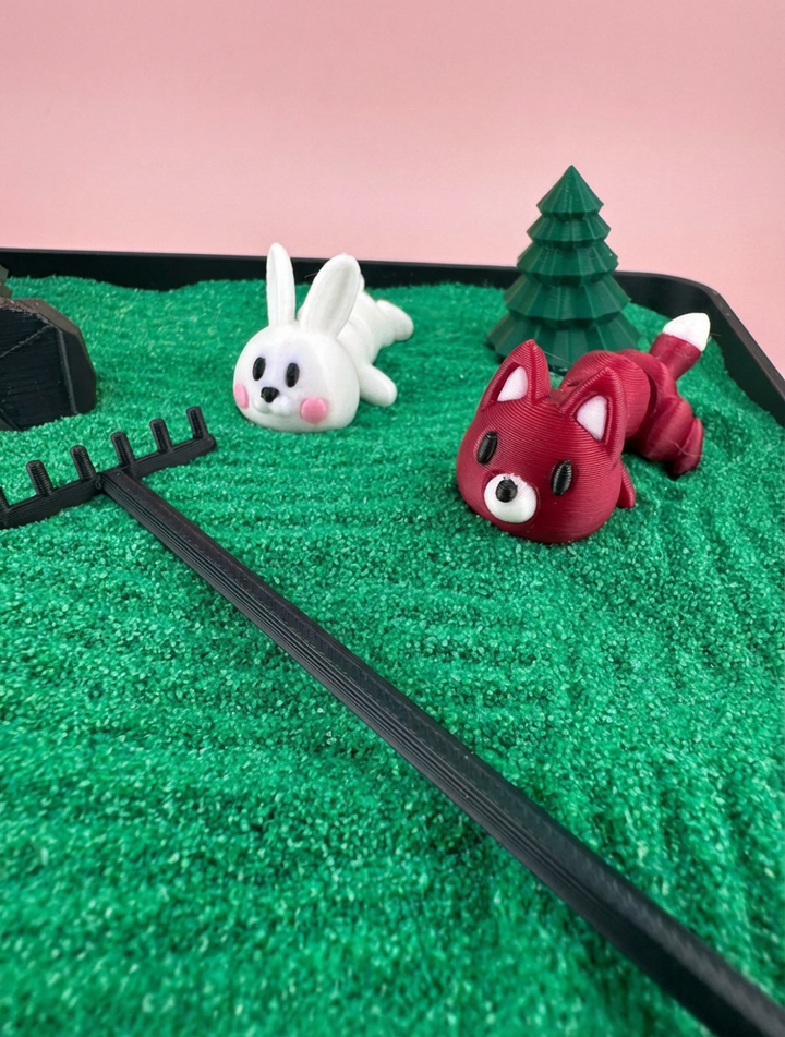 Woodland Mini Zen Garden Sand Tray Kit – Forest Animal Desk Decor, Stress Relief Fidget Sandbox, 3D Printed Office Desk Gift