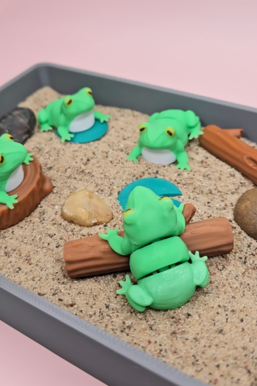 Frog Swamp Mini Zen Garden Sand Tray Kit – Cute Frog Desk Decor, Stress Relief Fidget Sandbox, 3D Printed Office Desk Gift