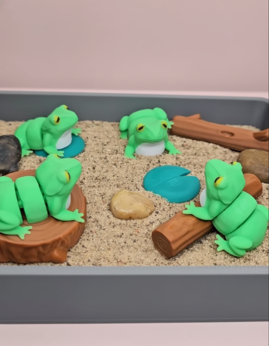 Frog Swamp Mini Zen Garden Sand Tray Kit – Cute Frog Desk Decor, Stress Relief Fidget Sandbox, 3D Printed Office Desk Gift